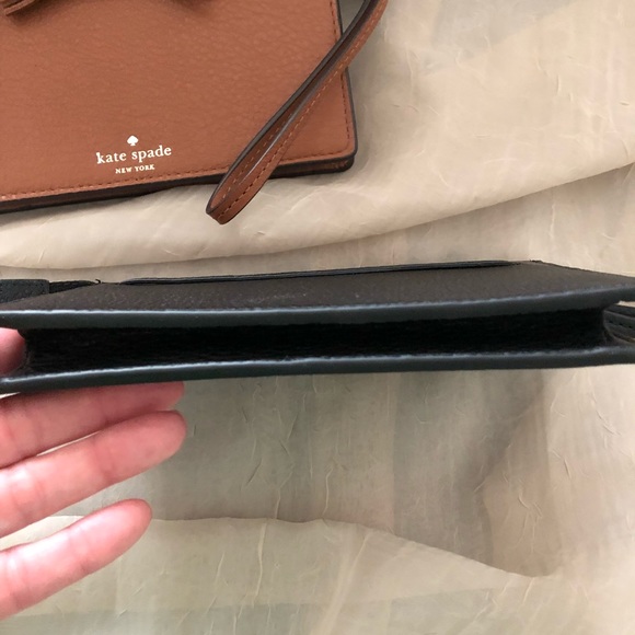 Kate Spade Hayes Wristlet/Clutch NWT - Picture 7 of 7